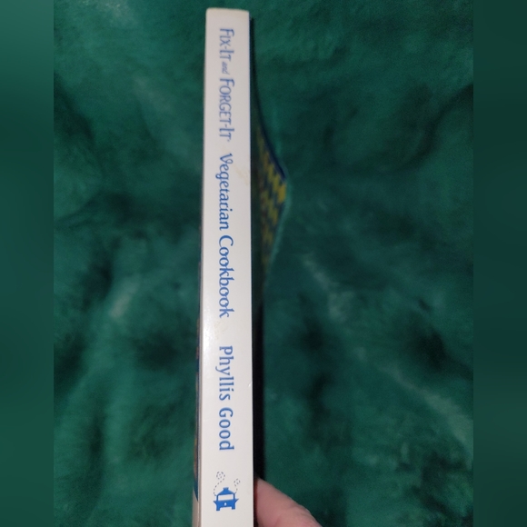 🆕️ "Fix It And Forget It Vegetarian Cookbook" Softcover Book By Phyllis Good 🍅 - Picture 3 of 4